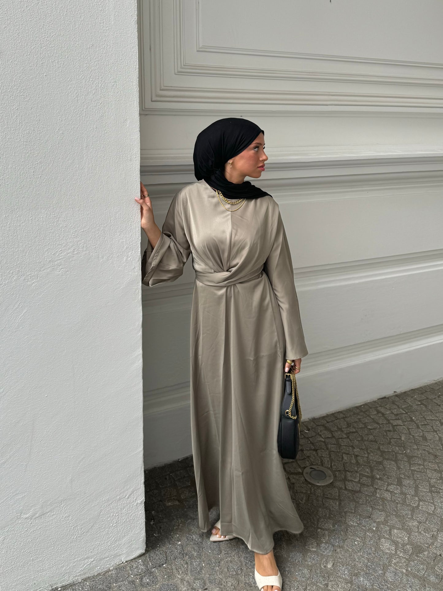 Satin Maxikleid Khaki