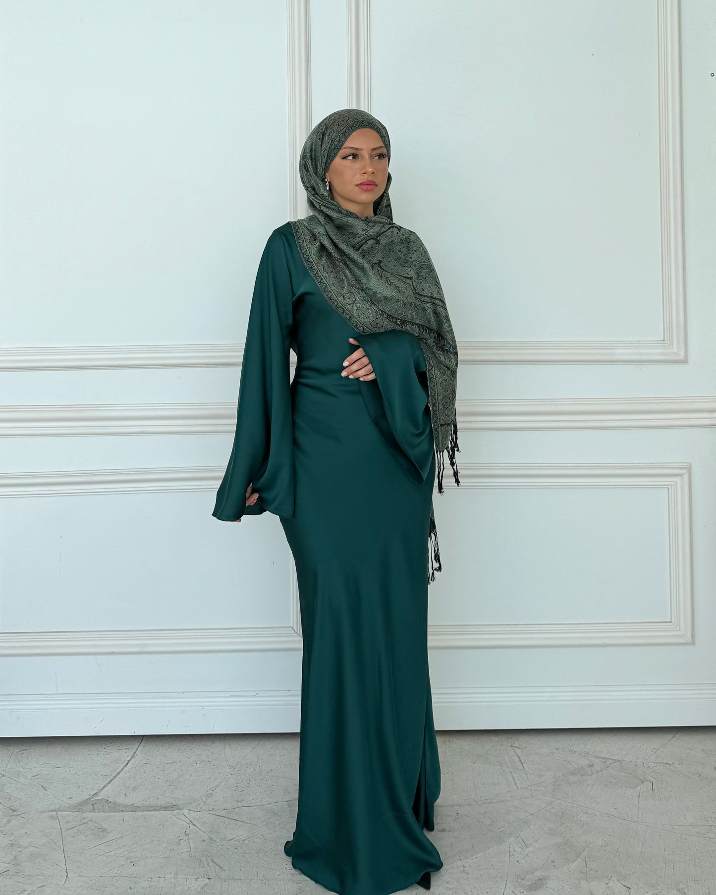 Satin Maxikleid grün